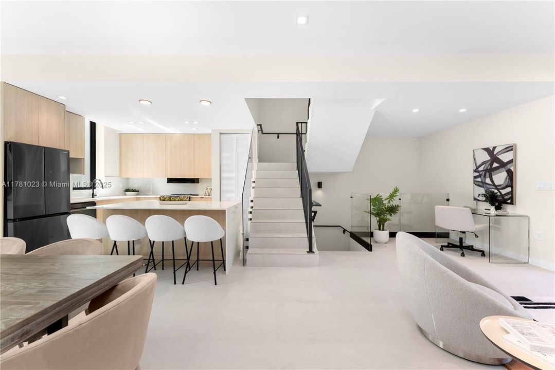 En Venta: $1,347,000 (3 camas, 3 baños, 2306 Pies cuadrados)