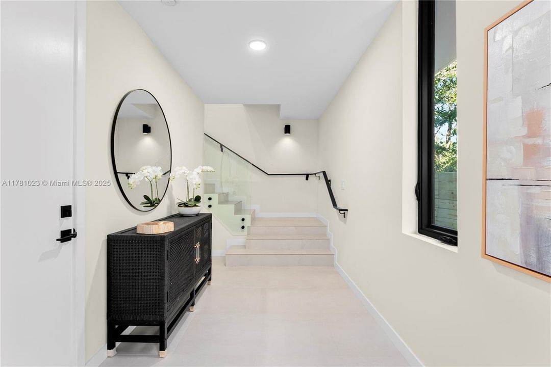 En Venta: $1,347,000 (3 camas, 3 baños, 2306 Pies cuadrados)