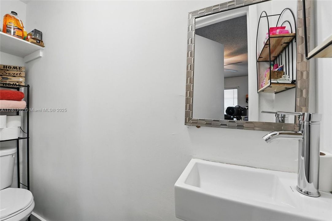 Recently Sold: $349,990 (4 beds, 2 baths, 1177 Square Feet)