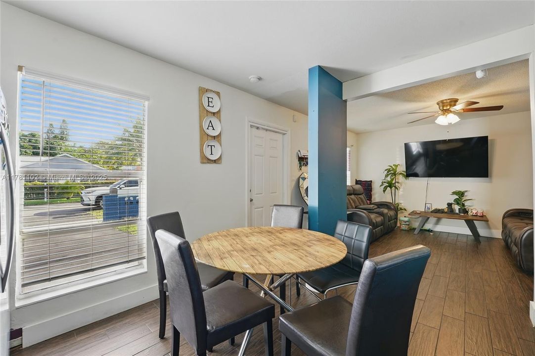 Recently Sold: $349,990 (4 beds, 2 baths, 1177 Square Feet)