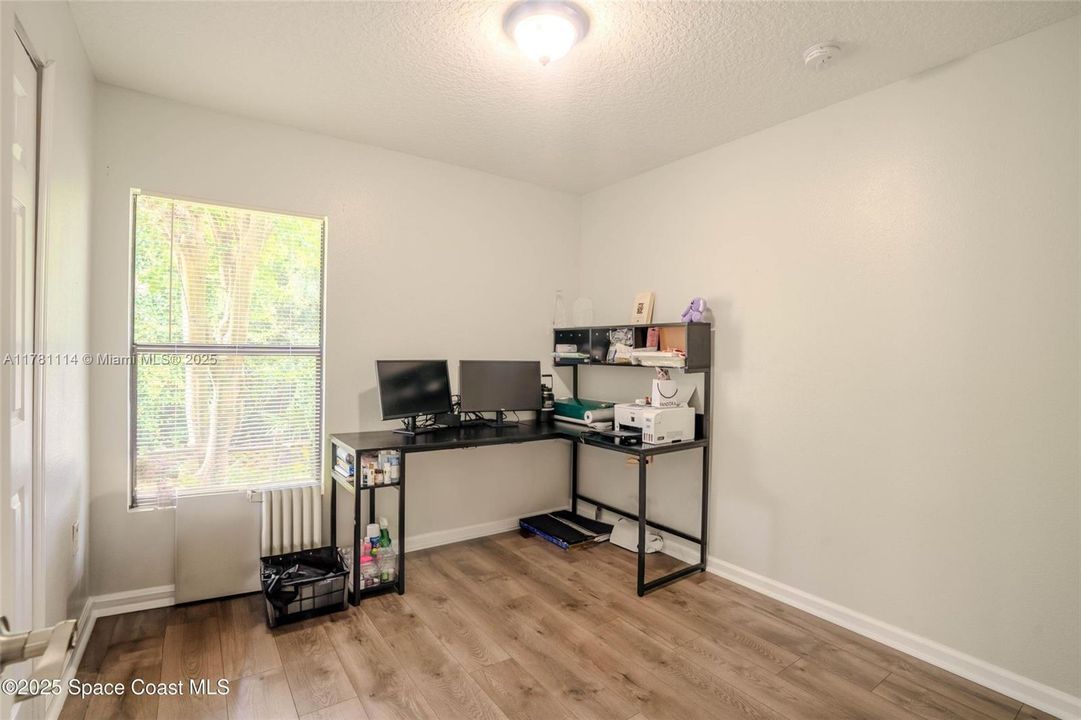 待售: $287,000 (3 贝兹, 2 浴室, 0 平方英尺)