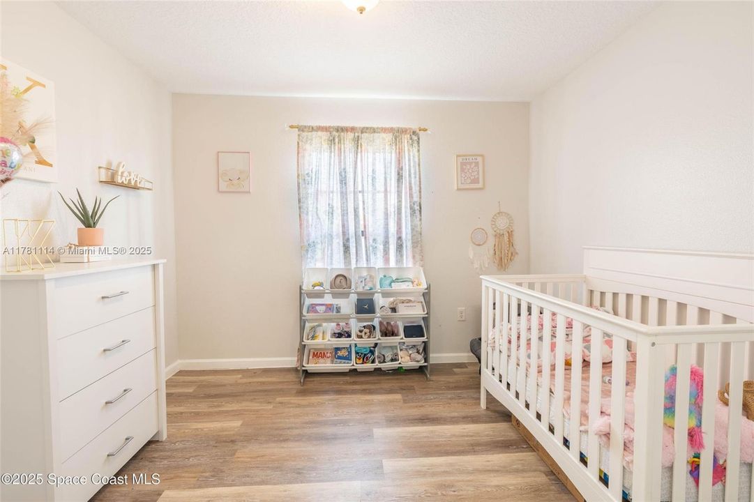 待售: $287,000 (3 贝兹, 2 浴室, 0 平方英尺)