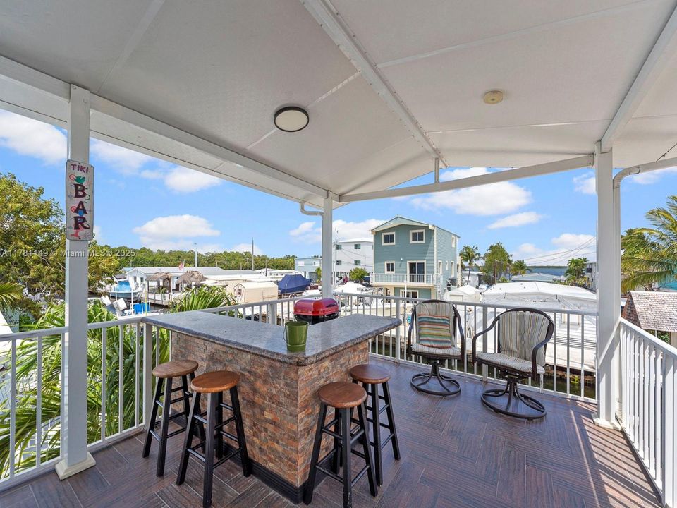 Recently Rented: $4,500 (3 beds, 3 baths, 1456 Square Feet)