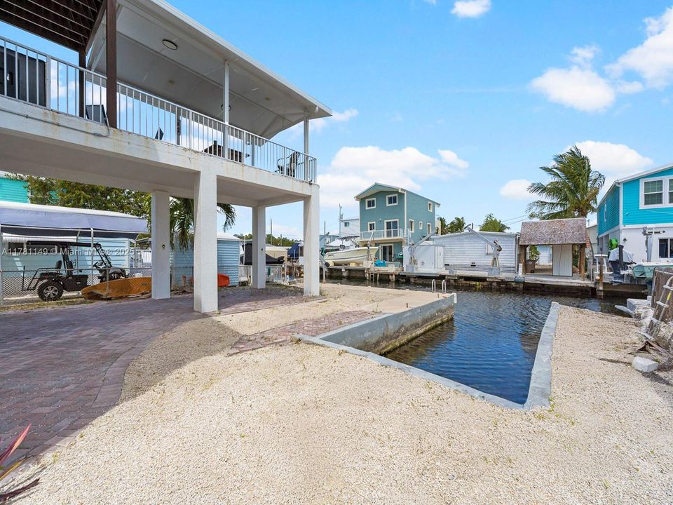 Recently Rented: $4,500 (3 beds, 3 baths, 1456 Square Feet)