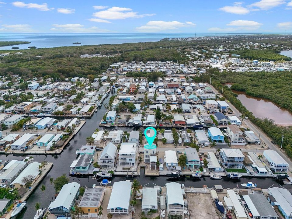 Recently Rented: $4,500 (3 beds, 3 baths, 1456 Square Feet)