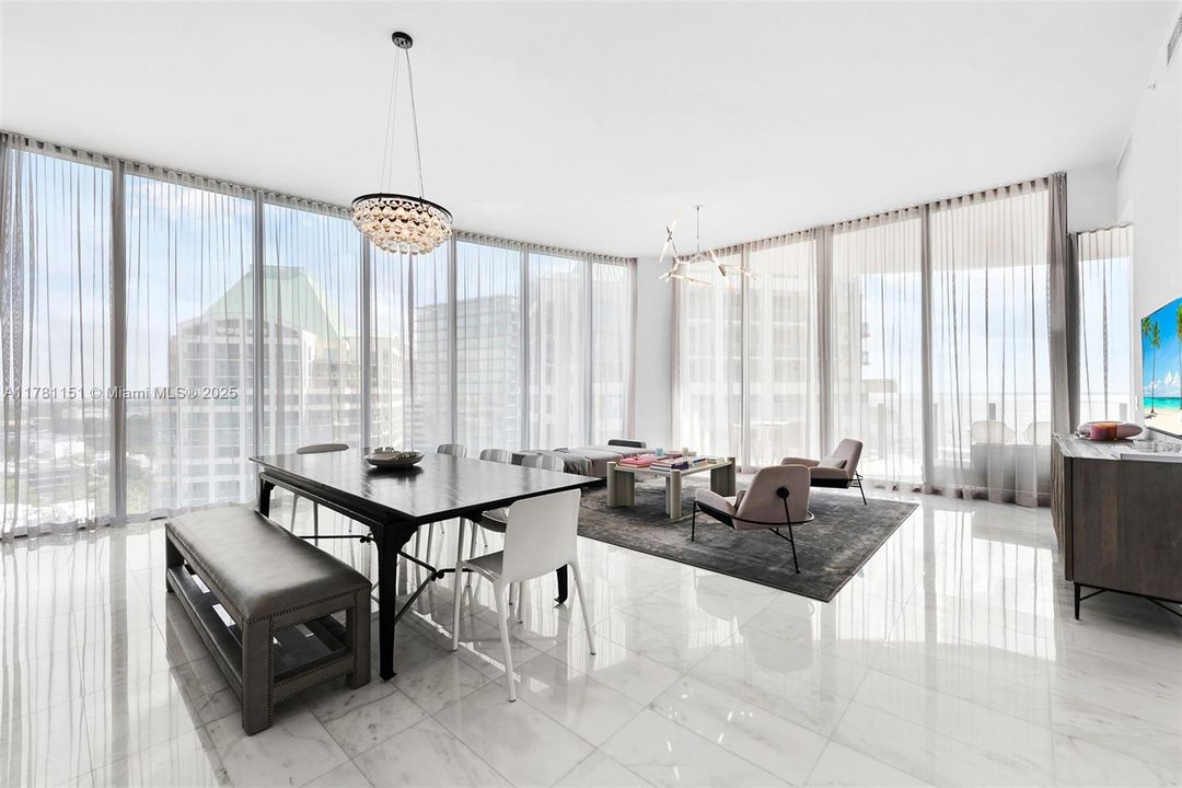 Recently Sold: $6,395,000 (3 beds, 3 baths, 2558 Square Feet)