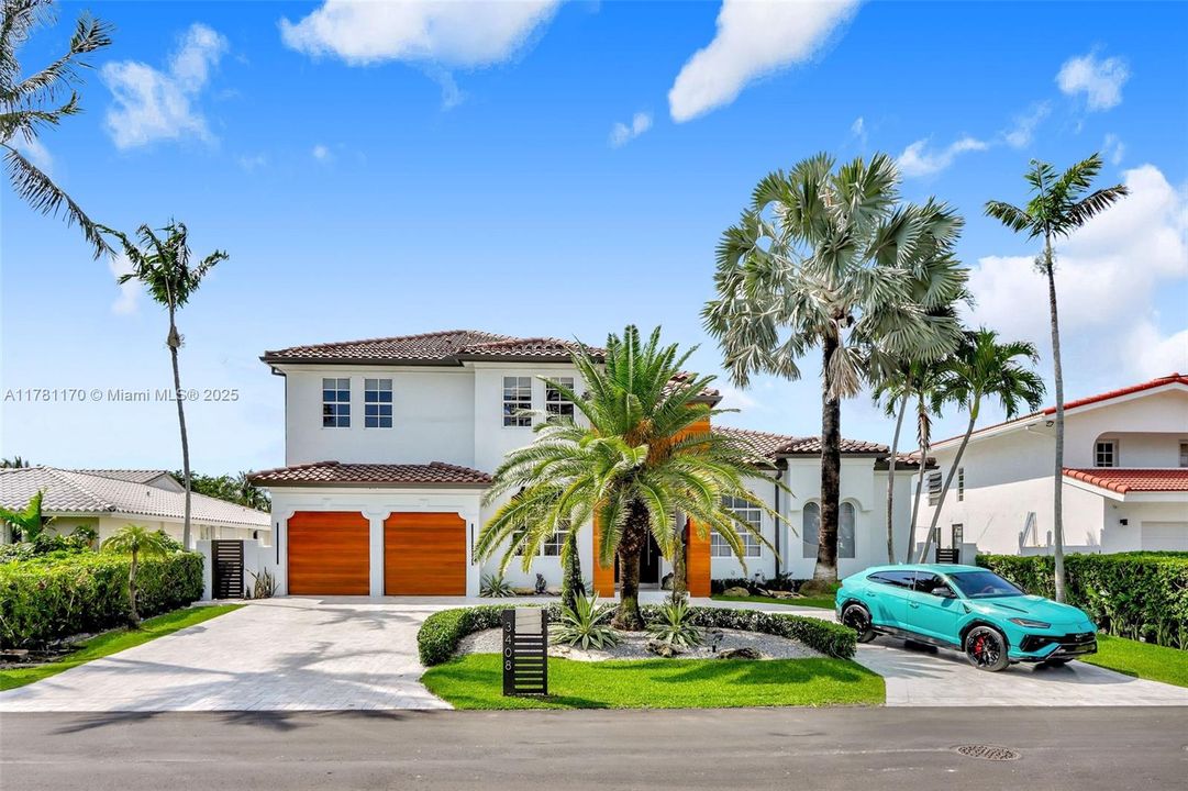 En Venta: $5,750,000 (4 camas, 4 baños, 4365 Pies cuadrados)