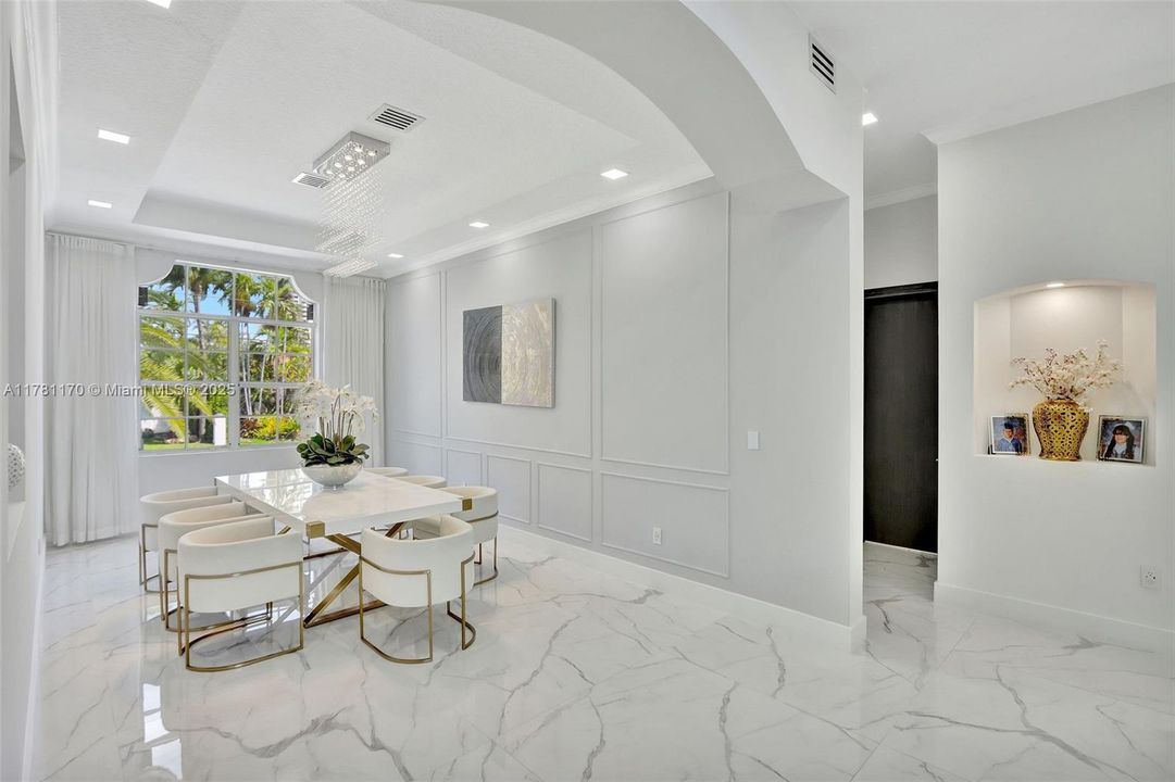 En Venta: $5,750,000 (4 camas, 4 baños, 4365 Pies cuadrados)