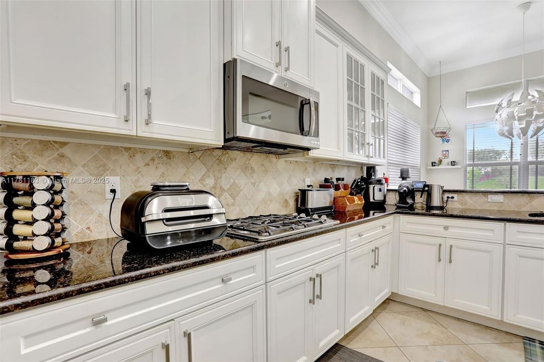 Recently Sold: $1,100,000 (5 beds, 4 baths, 3188 Square Feet)