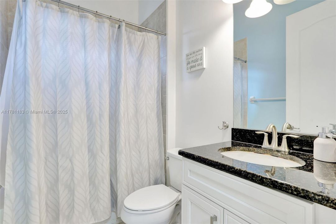 Recently Sold: $1,100,000 (5 beds, 4 baths, 3188 Square Feet)