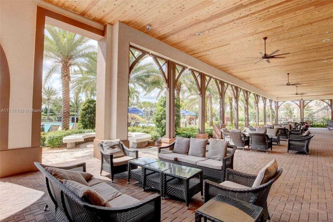 Recently Sold: $1,100,000 (5 beds, 4 baths, 3188 Square Feet)