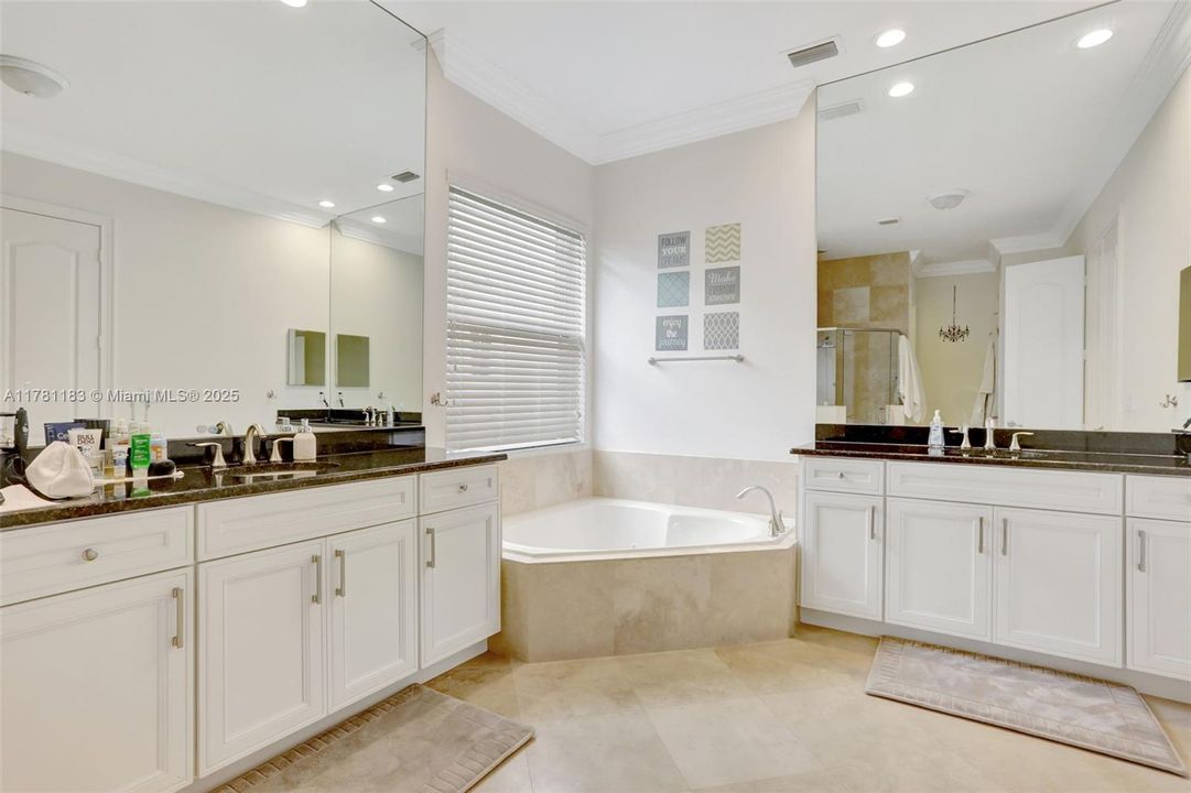 Recently Sold: $1,100,000 (5 beds, 4 baths, 3188 Square Feet)