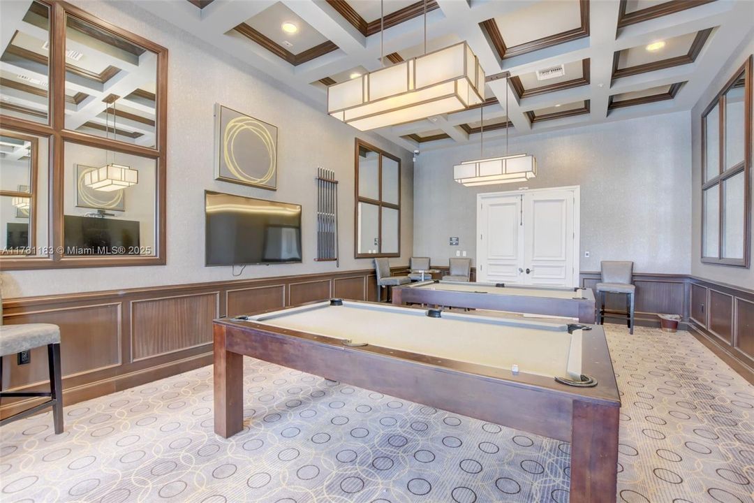 Recently Sold: $1,100,000 (5 beds, 4 baths, 3188 Square Feet)