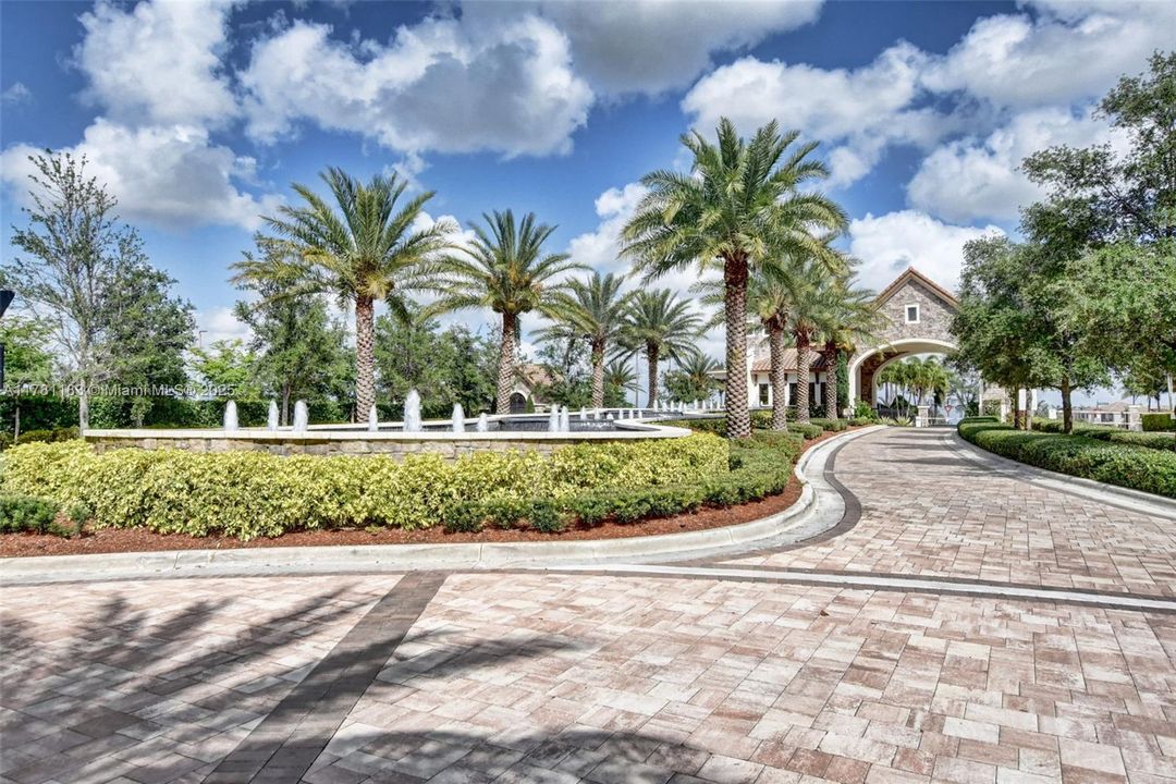 Recently Sold: $1,100,000 (5 beds, 4 baths, 3188 Square Feet)