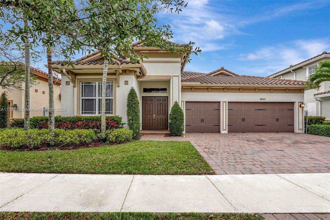 Recently Sold: $1,100,000 (5 beds, 4 baths, 3188 Square Feet)