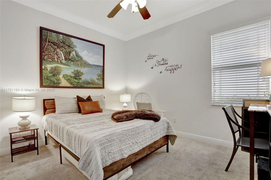 Recently Sold: $1,100,000 (5 beds, 4 baths, 3188 Square Feet)