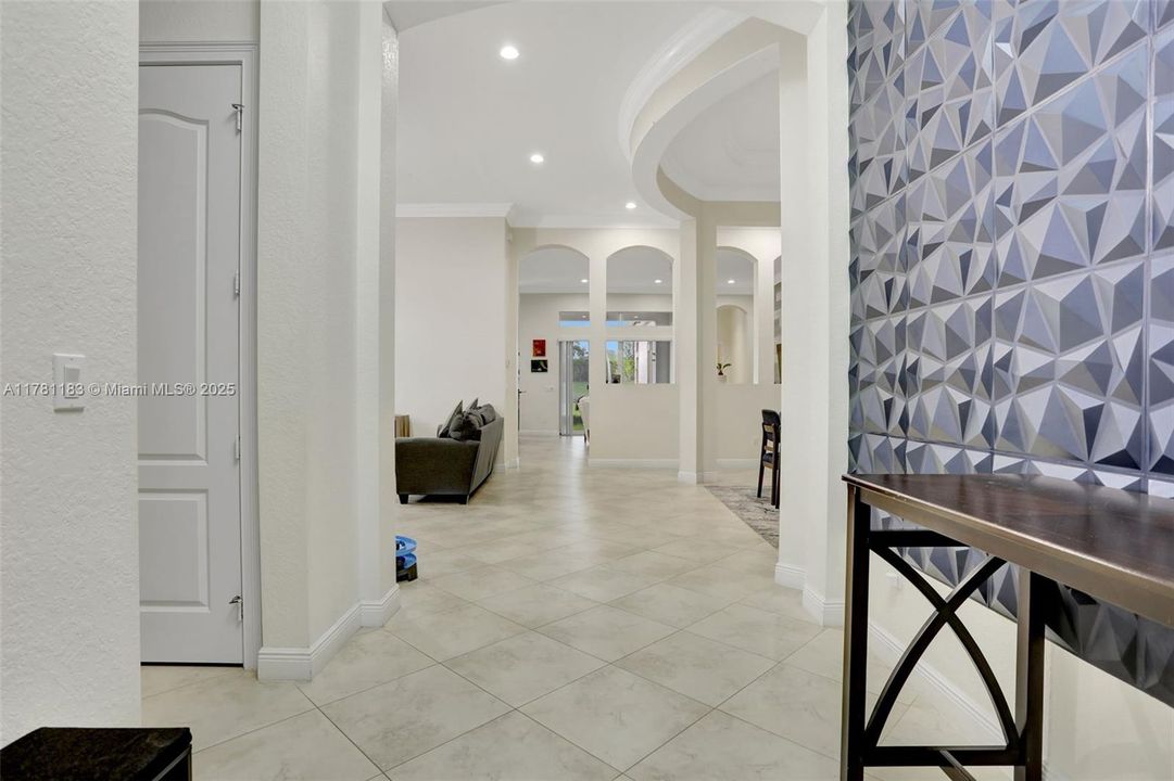 Recently Sold: $1,100,000 (5 beds, 4 baths, 3188 Square Feet)