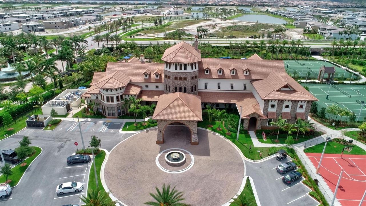 Recently Sold: $1,100,000 (5 beds, 4 baths, 3188 Square Feet)