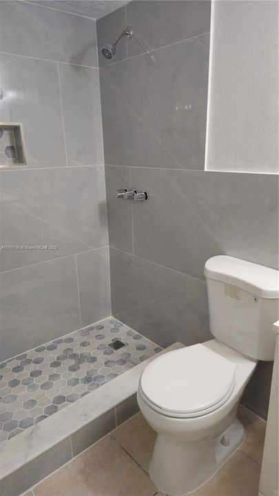 Недавно арендовано: $1,800 (1 спален, 1 ванн, 598 Квадратных фут)