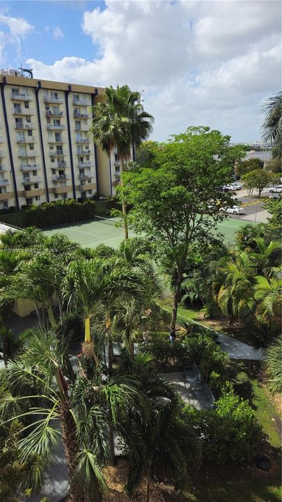 Недавно арендовано: $1,800 (1 спален, 1 ванн, 598 Квадратных фут)