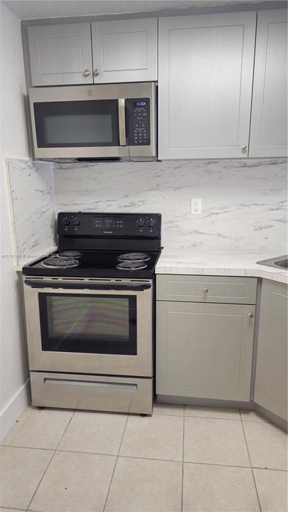 Недавно арендовано: $1,800 (1 спален, 1 ванн, 598 Квадратных фут)