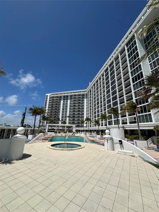 Vendido Recientemente: $460,000 (0 camas, 1 baños, 578 Pies cuadrados)