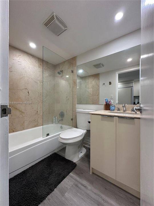 Vendido Recientemente: $460,000 (0 camas, 1 baños, 578 Pies cuadrados)