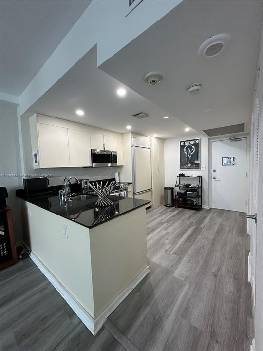 Vendido Recientemente: $460,000 (0 camas, 1 baños, 578 Pies cuadrados)