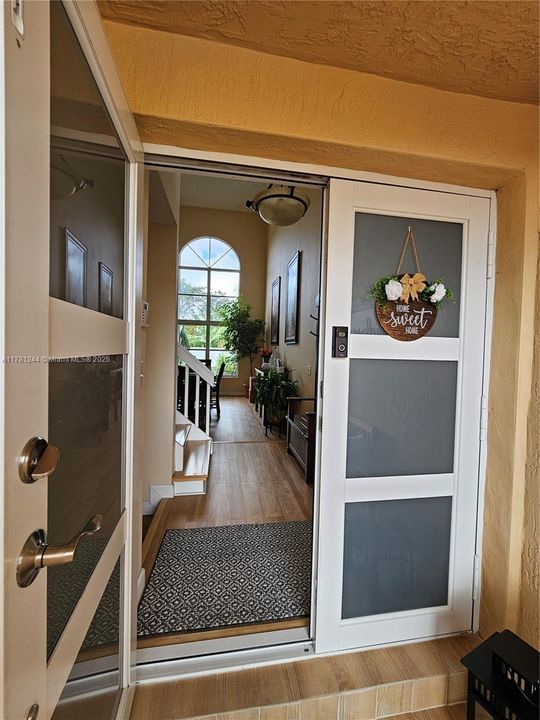 Recently Rented: $3,700 (3 beds, 2 baths, 1758 Square Feet)