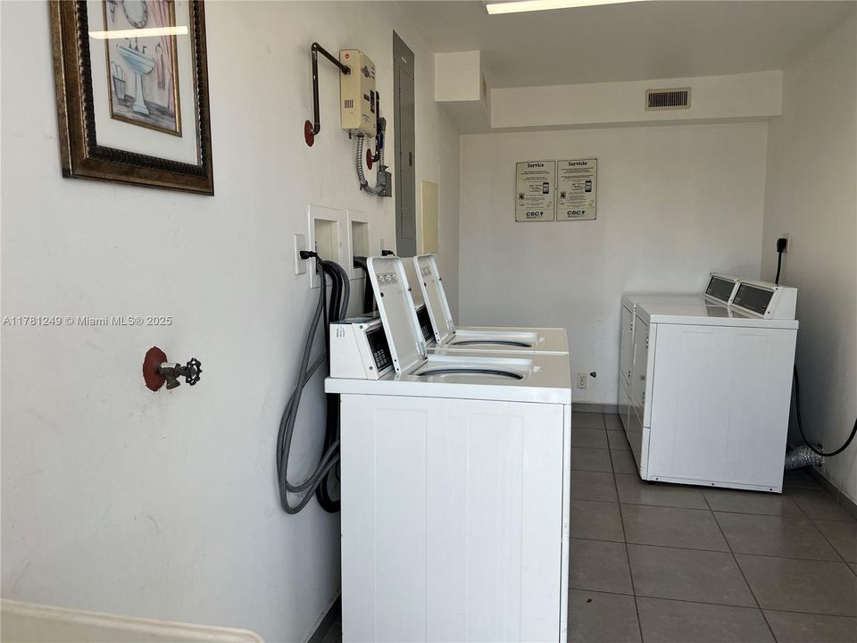 Recently Rented: $1,650 (1 beds, 1 baths, 792 Square Feet)