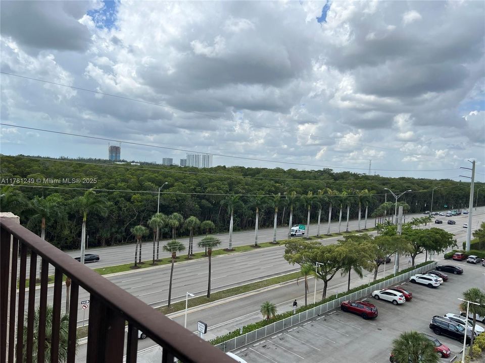 Recently Rented: $1,650 (1 beds, 1 baths, 792 Square Feet)