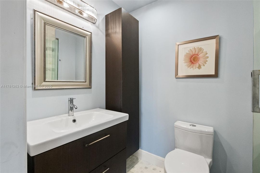 最近售出: $296,000 (2 贝兹, 2 浴室, 1098 平方英尺)