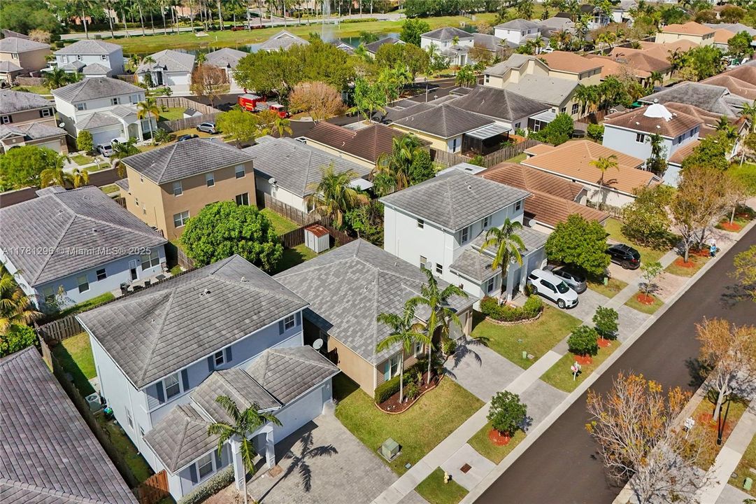 Recently Sold: $480,000 (3 beds, 2 baths, 1678 Square Feet)