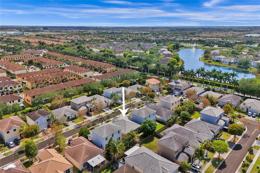 Recently Sold: $480,000 (3 beds, 2 baths, 1678 Square Feet)