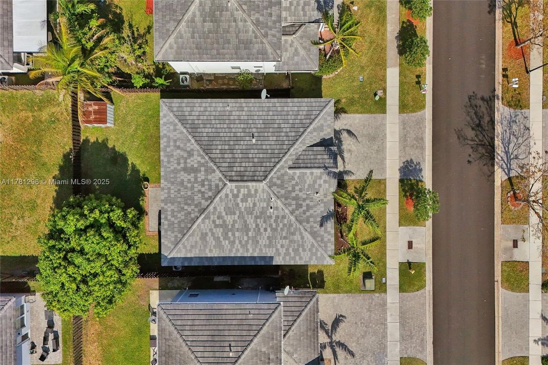 Recently Sold: $480,000 (3 beds, 2 baths, 1678 Square Feet)