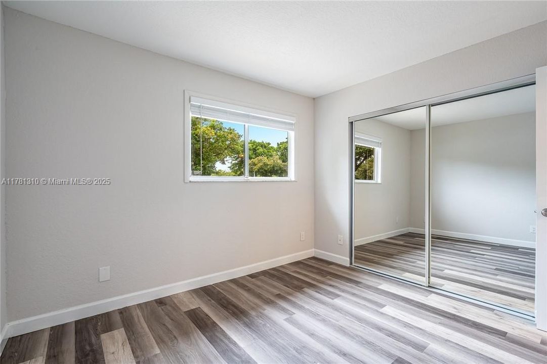 最近租的: $2,400 (2 贝兹, 2 浴室, 1020 平方英尺)