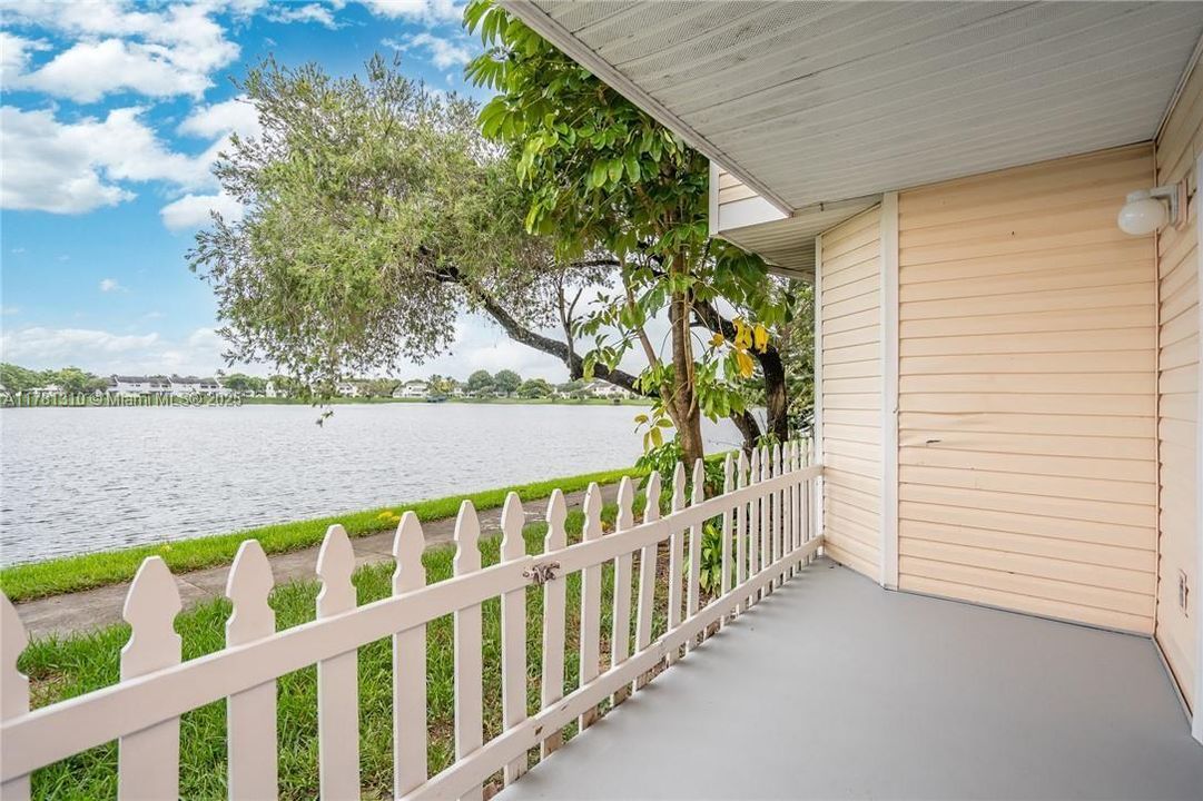 最近租的: $2,400 (2 贝兹, 2 浴室, 1020 平方英尺)