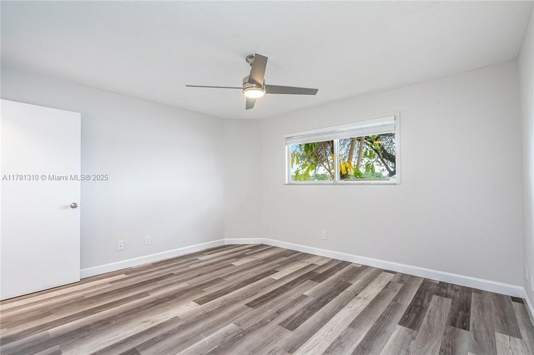 最近租的: $2,400 (2 贝兹, 2 浴室, 1020 平方英尺)