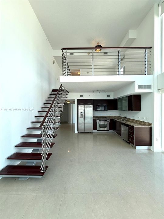 最近租的: $3,850 (2 贝兹, 2 浴室, 1267 平方英尺)