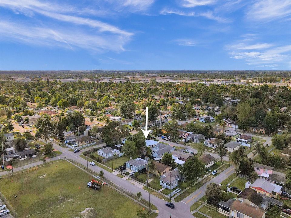 Recently Sold: $499,900 (3 beds, 2 baths, 1733 Square Feet)