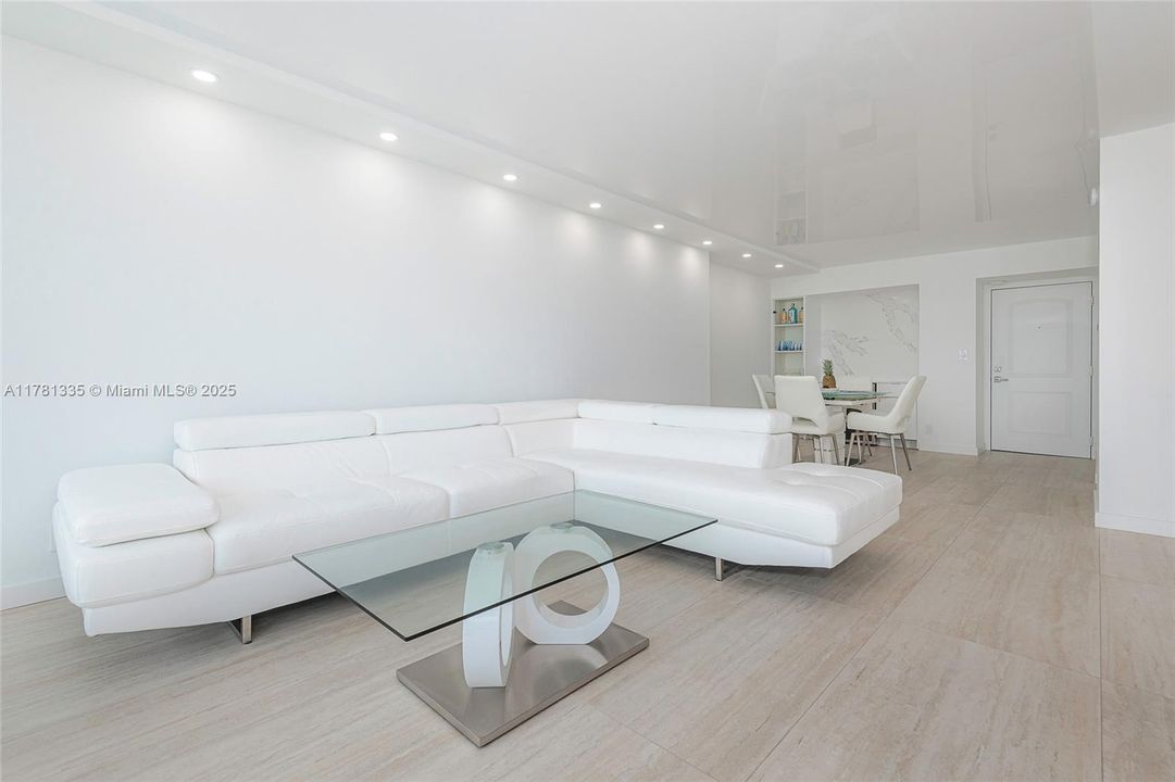 For Sale: $769,990 (2 beds, 2 baths, 1357 Square Feet)