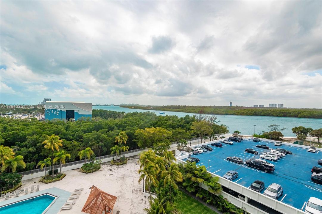 For Sale: $769,990 (2 beds, 2 baths, 1357 Square Feet)