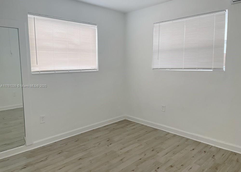 Recently Rented: $2,350 (2 beds, 1 baths, 1512 Square Feet)