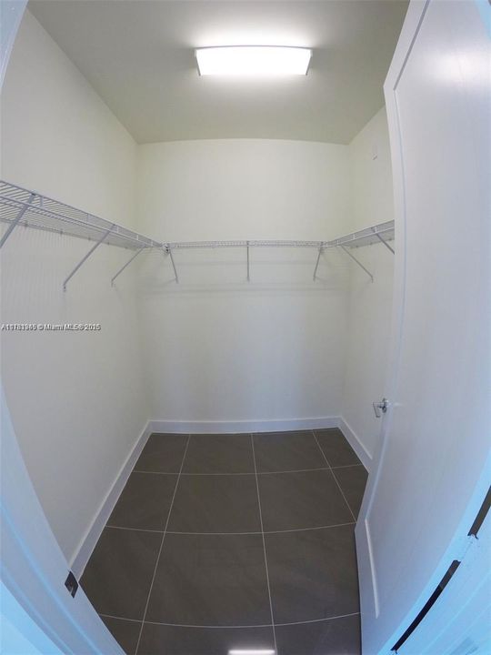 Recientemente alquilado: $3,300 (3 camas, 2 baños, 1351 Pies cuadrados)