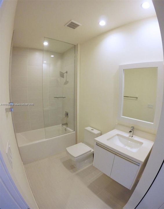 Recientemente alquilado: $3,300 (3 camas, 2 baños, 1351 Pies cuadrados)