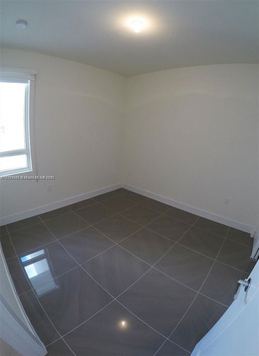 Recientemente alquilado: $3,300 (3 camas, 2 baños, 1351 Pies cuadrados)