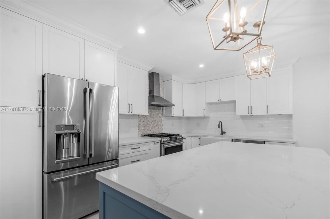 最近租的: $5,500 (4 贝兹, 3 浴室, 2167 平方英尺)