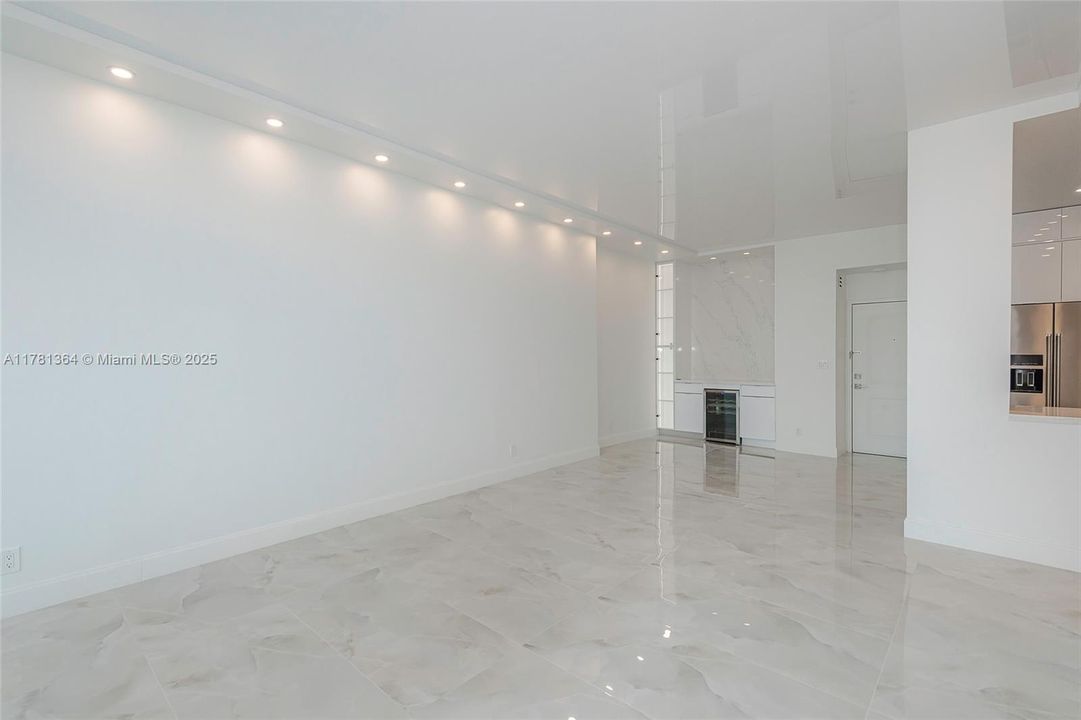 For Sale: $899,990 (2 beds, 2 baths, 1357 Square Feet)