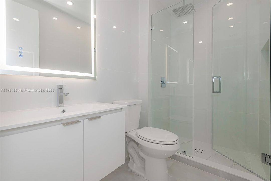 For Sale: $899,990 (2 beds, 2 baths, 1357 Square Feet)