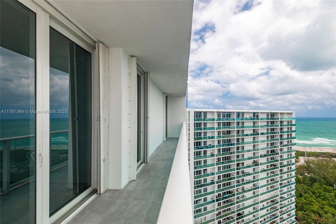 For Sale: $899,990 (2 beds, 2 baths, 1357 Square Feet)